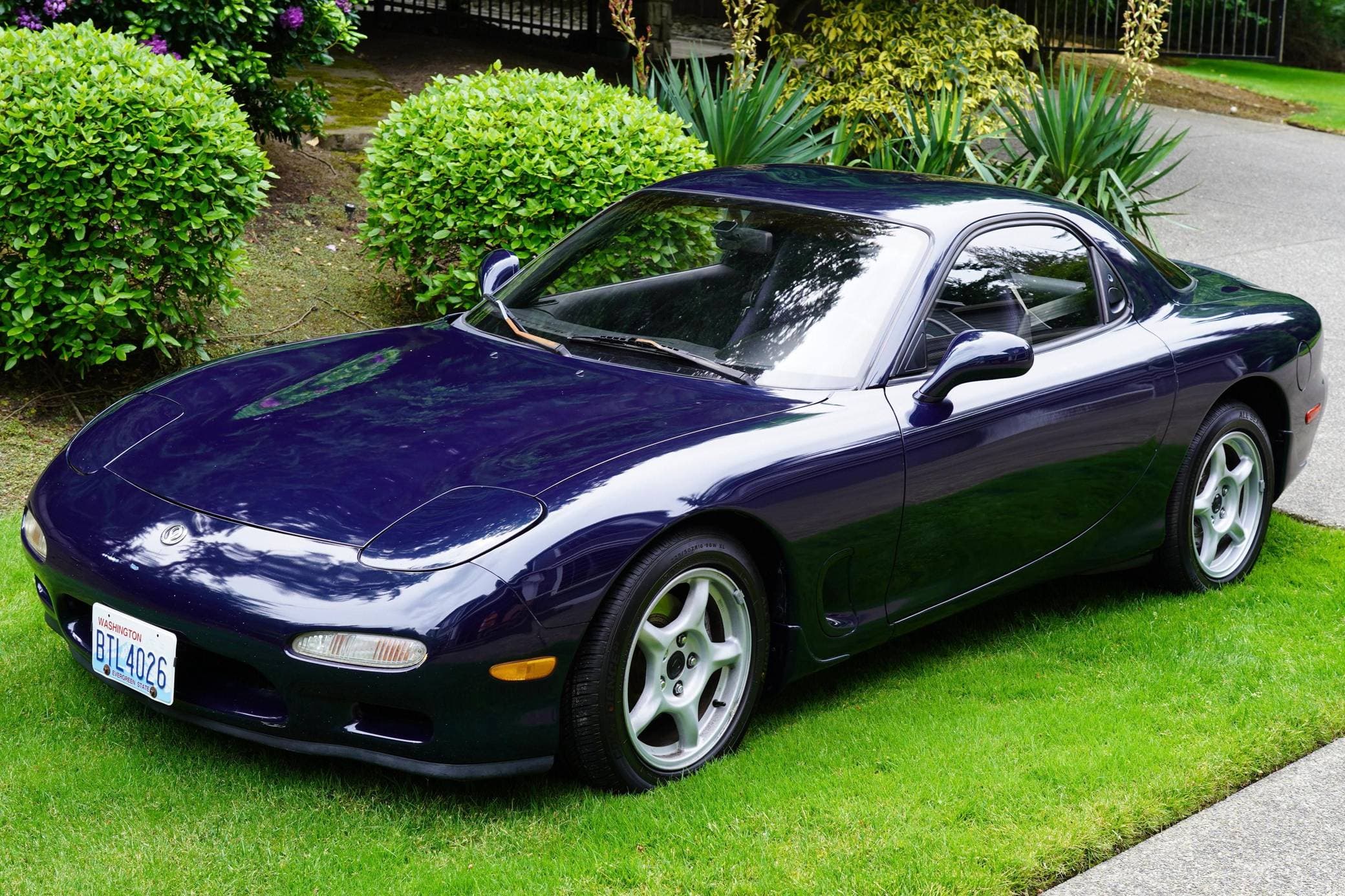 1993 Mazda FD RX-7 sold for $31,000
