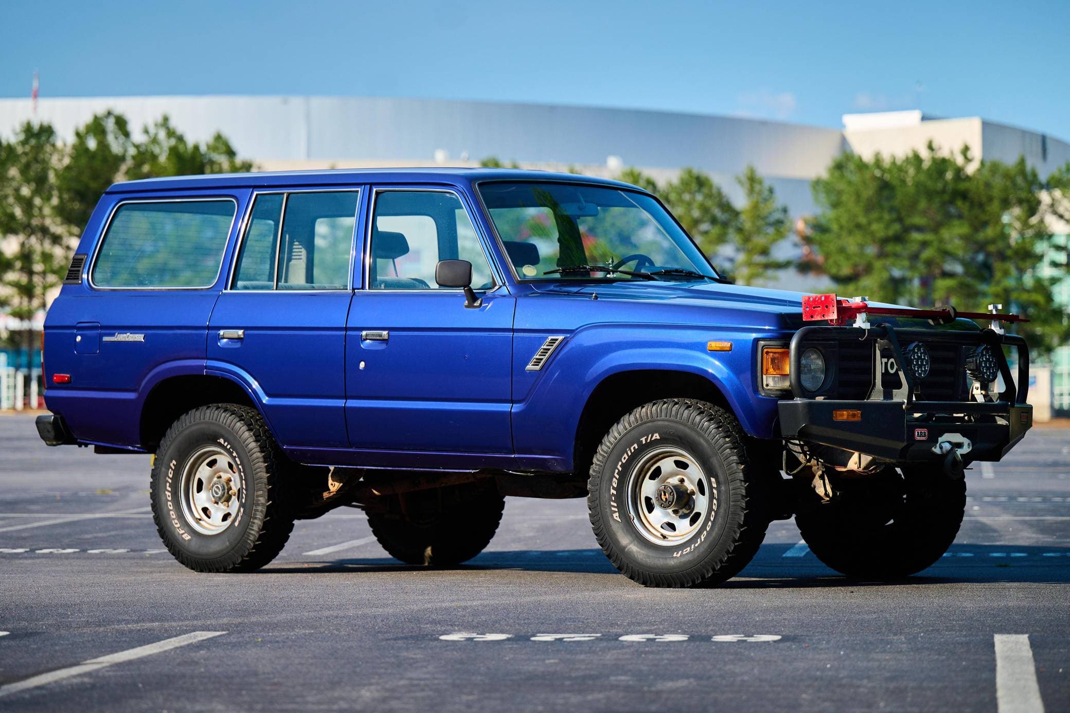1987 Toyota Land Cruiser sold for $15,250