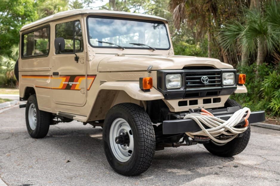 1995 Toyota Land Cruiser FJ40 sold for $31,000