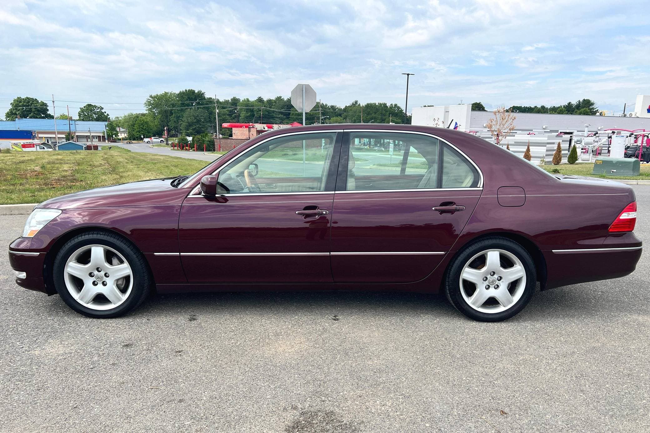 2005 Lexus LS sold for $8,500