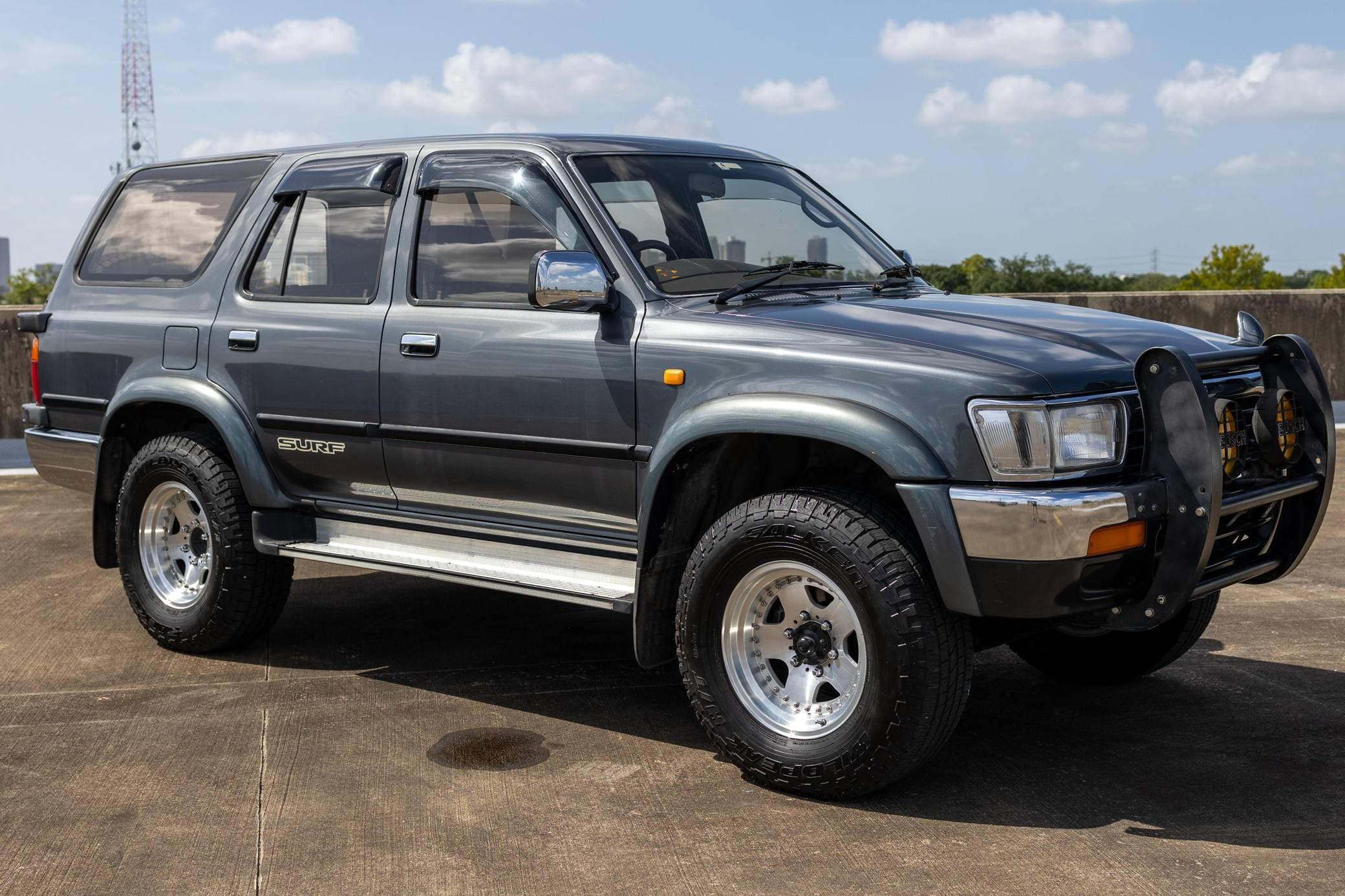 1994 Toyota Hilux sold for $14,600