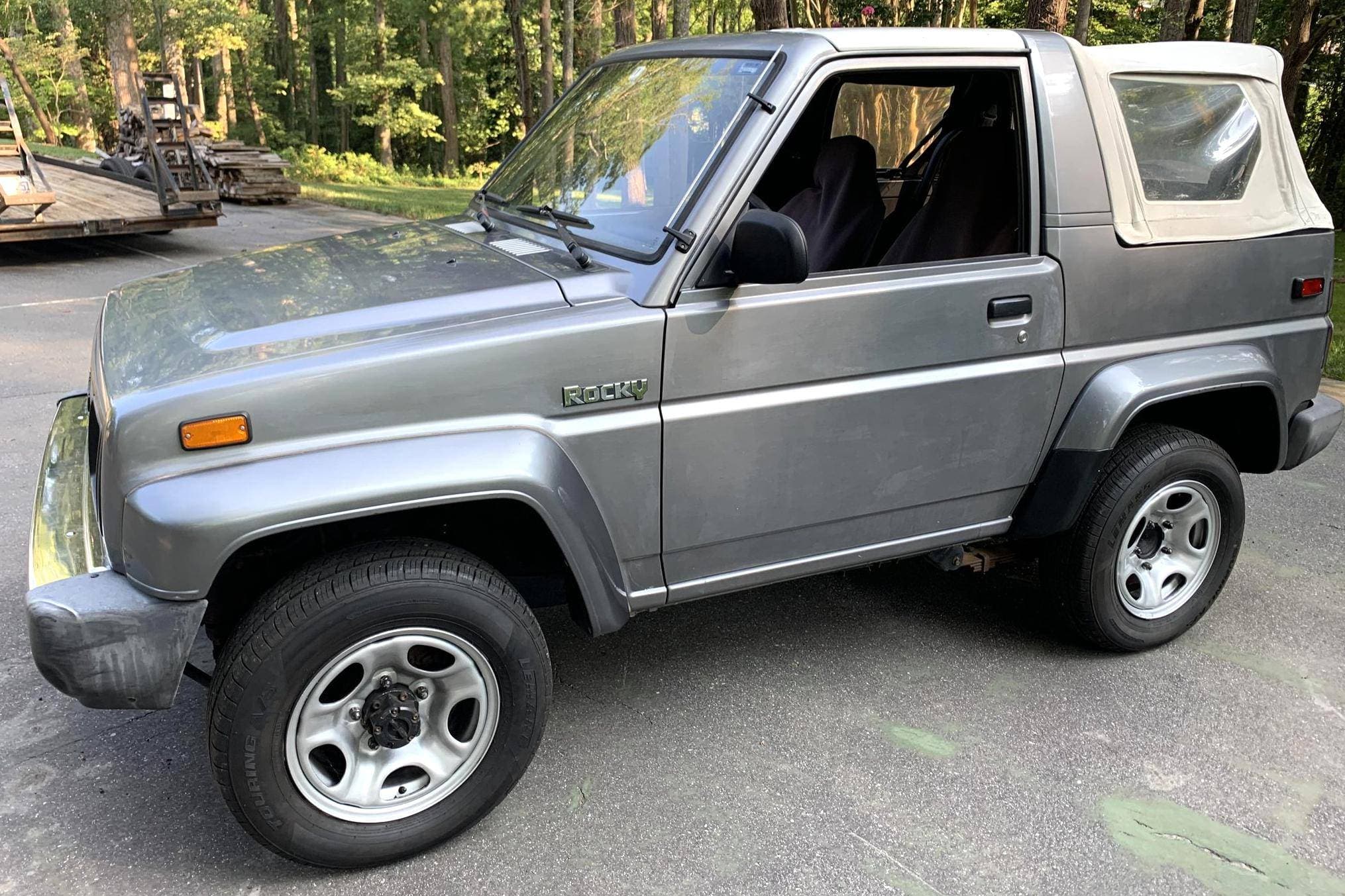 1990 Daihatsu Rocky sold for $4,100