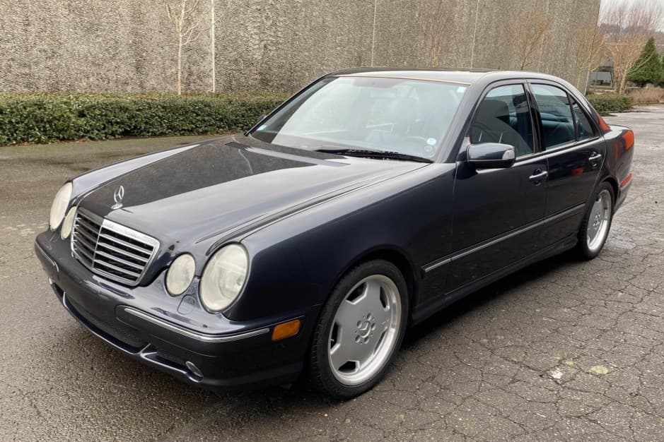 2000 Mercedes-Benz W210 E-Class sold for $27,500