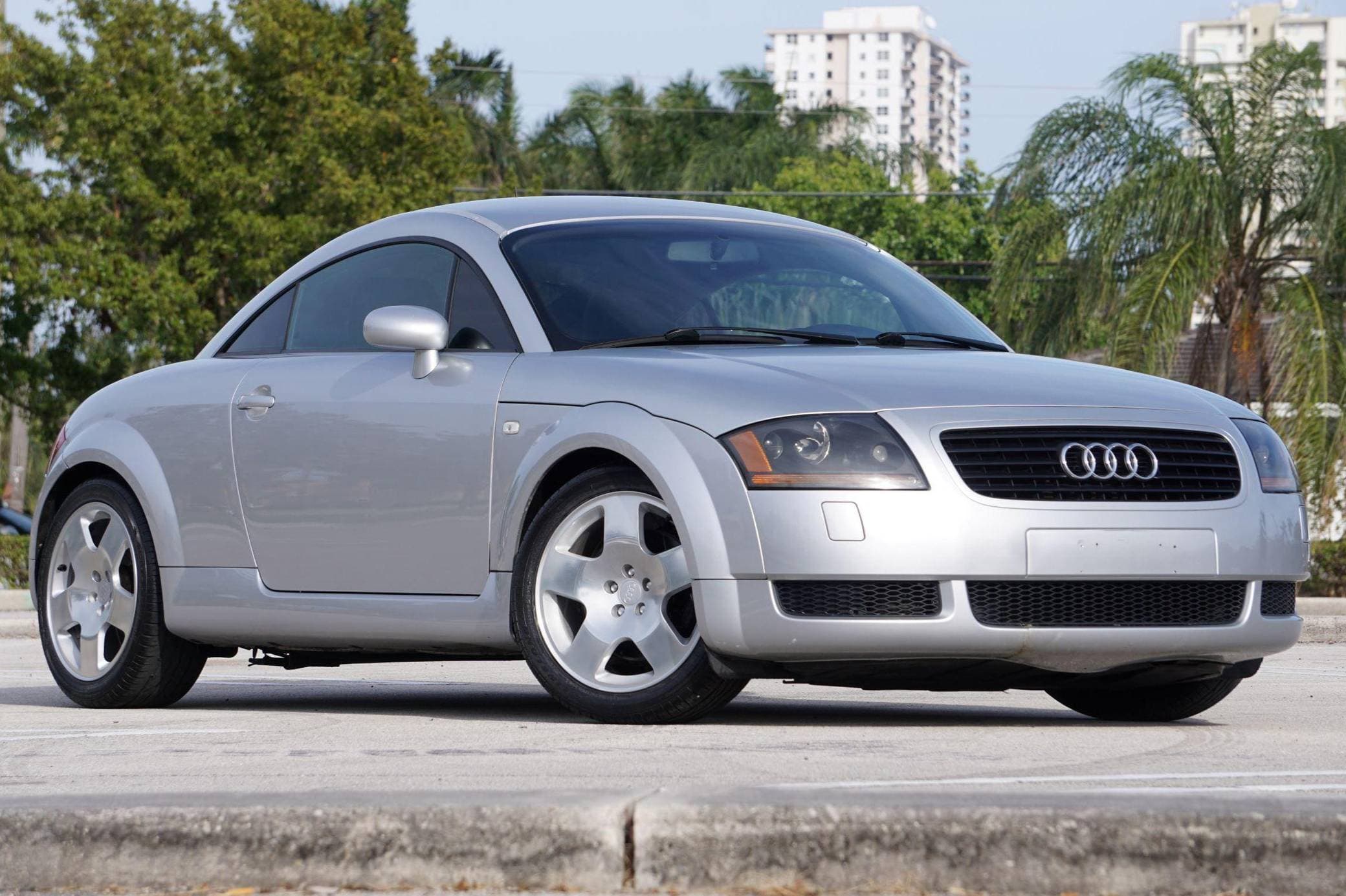 2000 Audi TT sold for $6,400