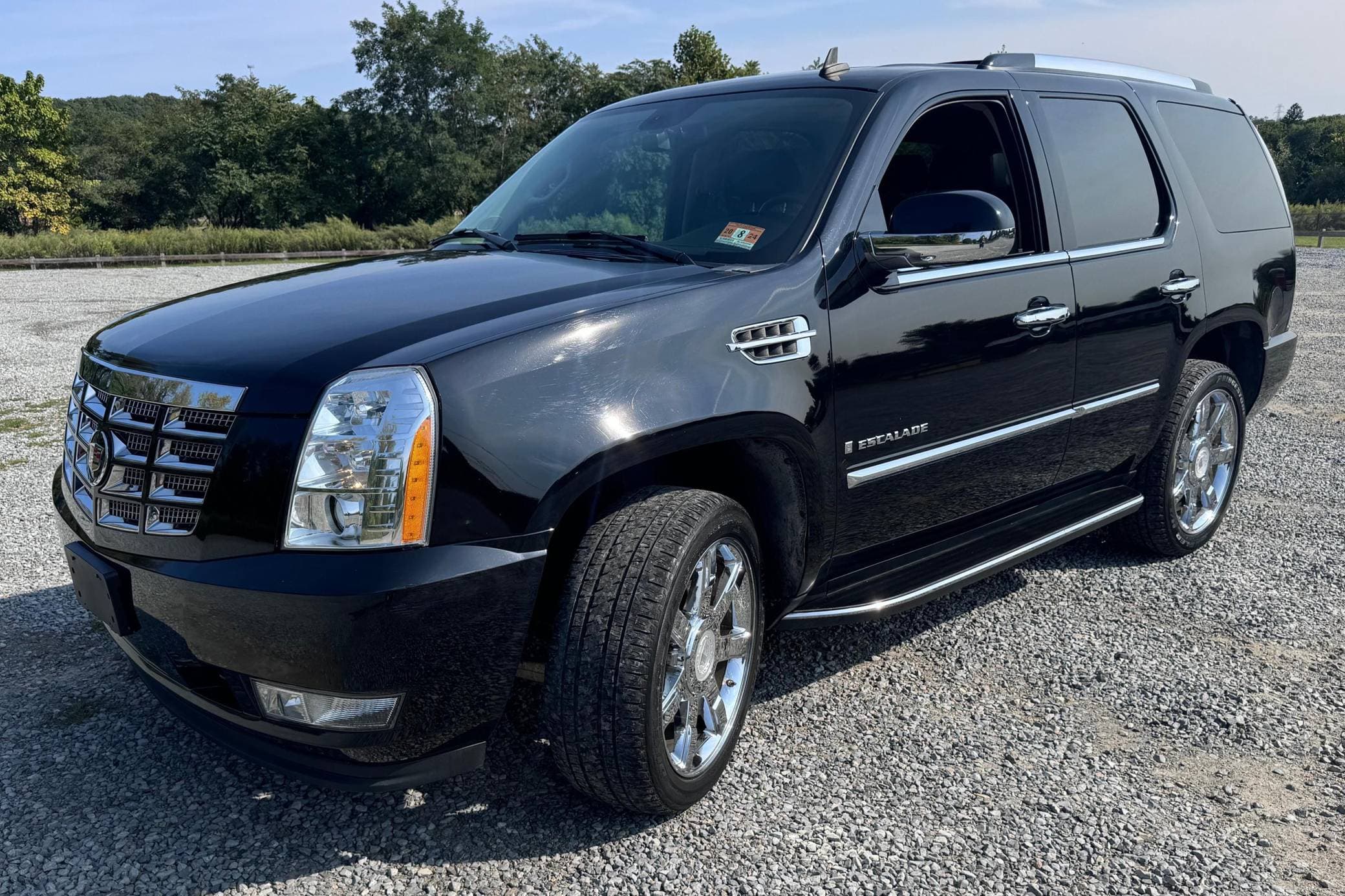 2007 Cadillac Escalade sold for $15,500