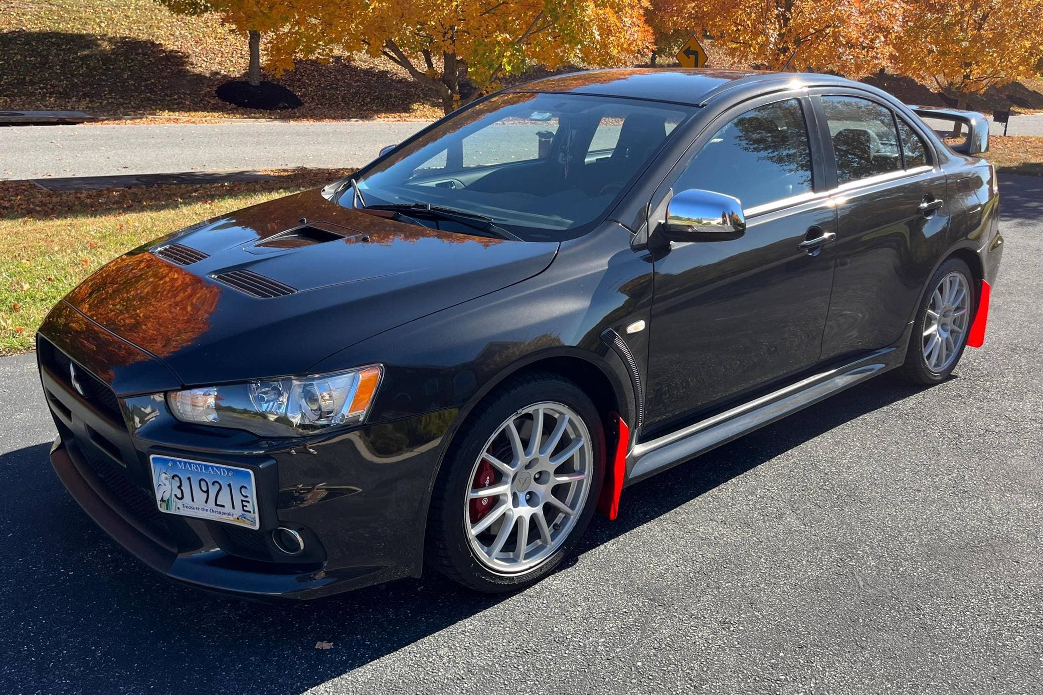 2014 Mitsubishi Lancer Evolution sold for $23,750