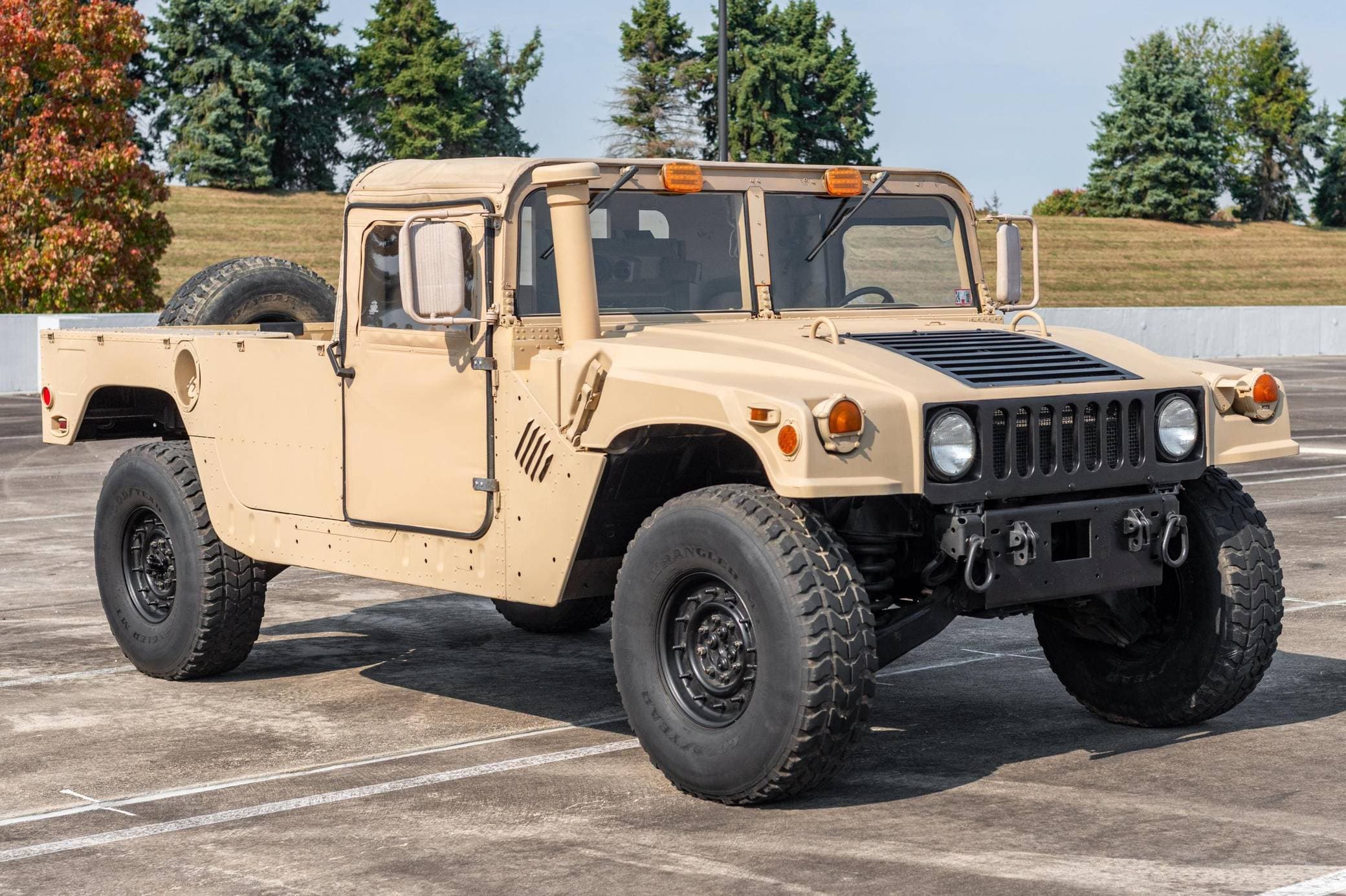2001 AM General Hummer sold for $14,069