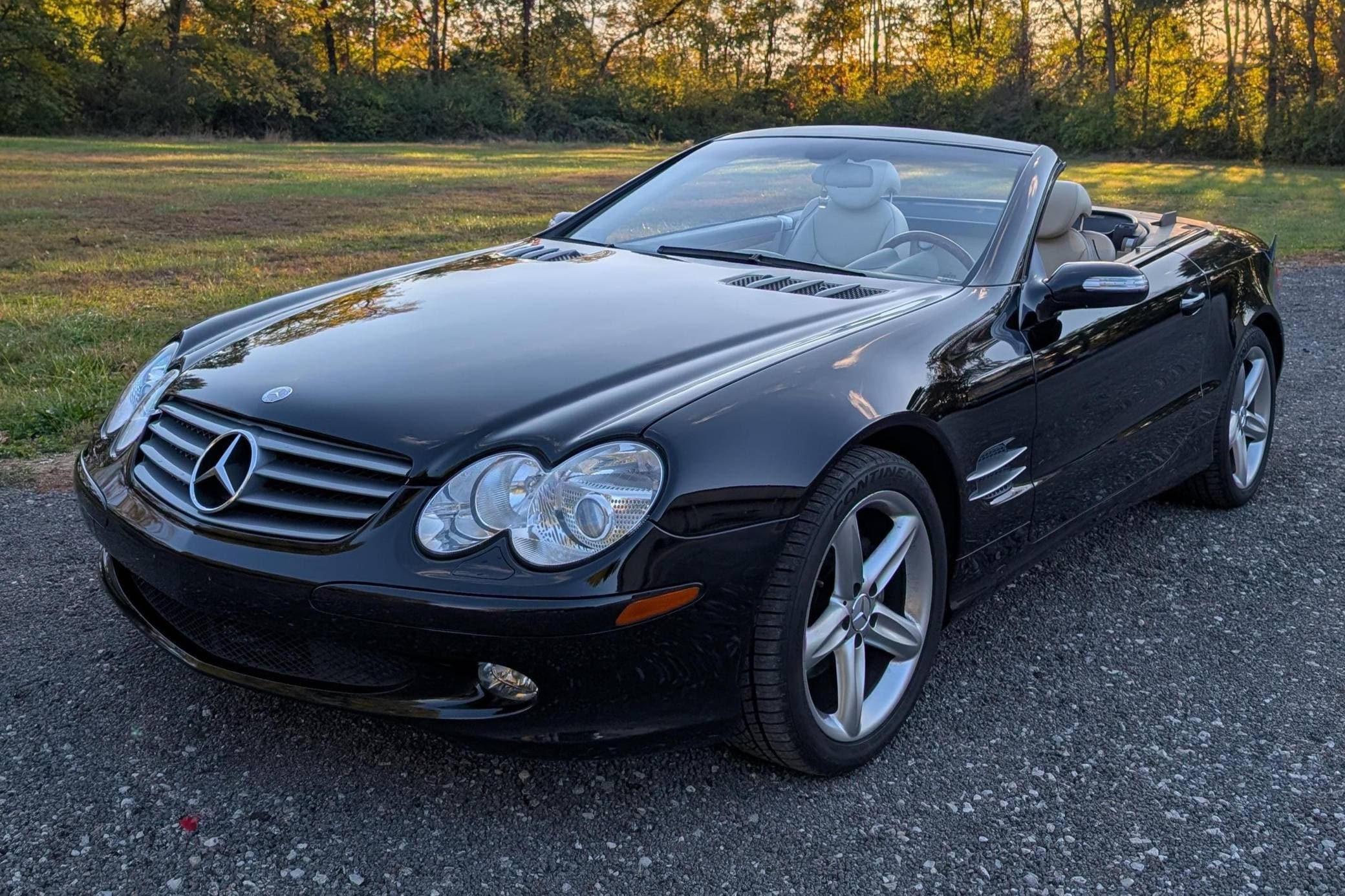 2004 Mercedes-Benz R230 SL sold for $10,800