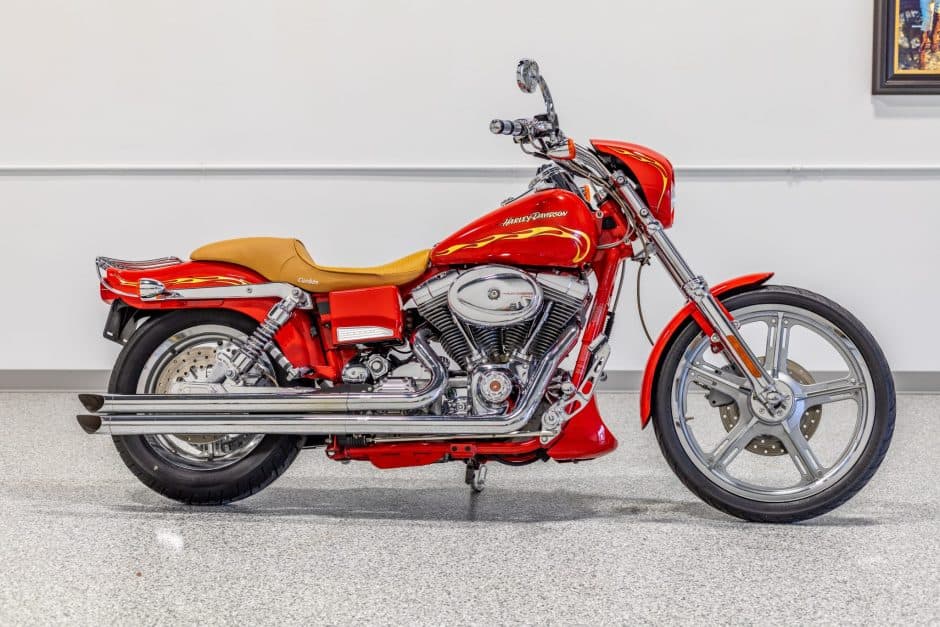 2001 Harley-Davidson CVO sold for $8,000
