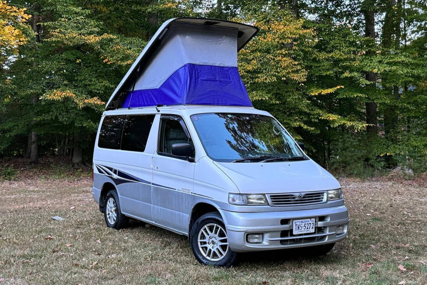 1997 Mazda Bongo sold for $11,475