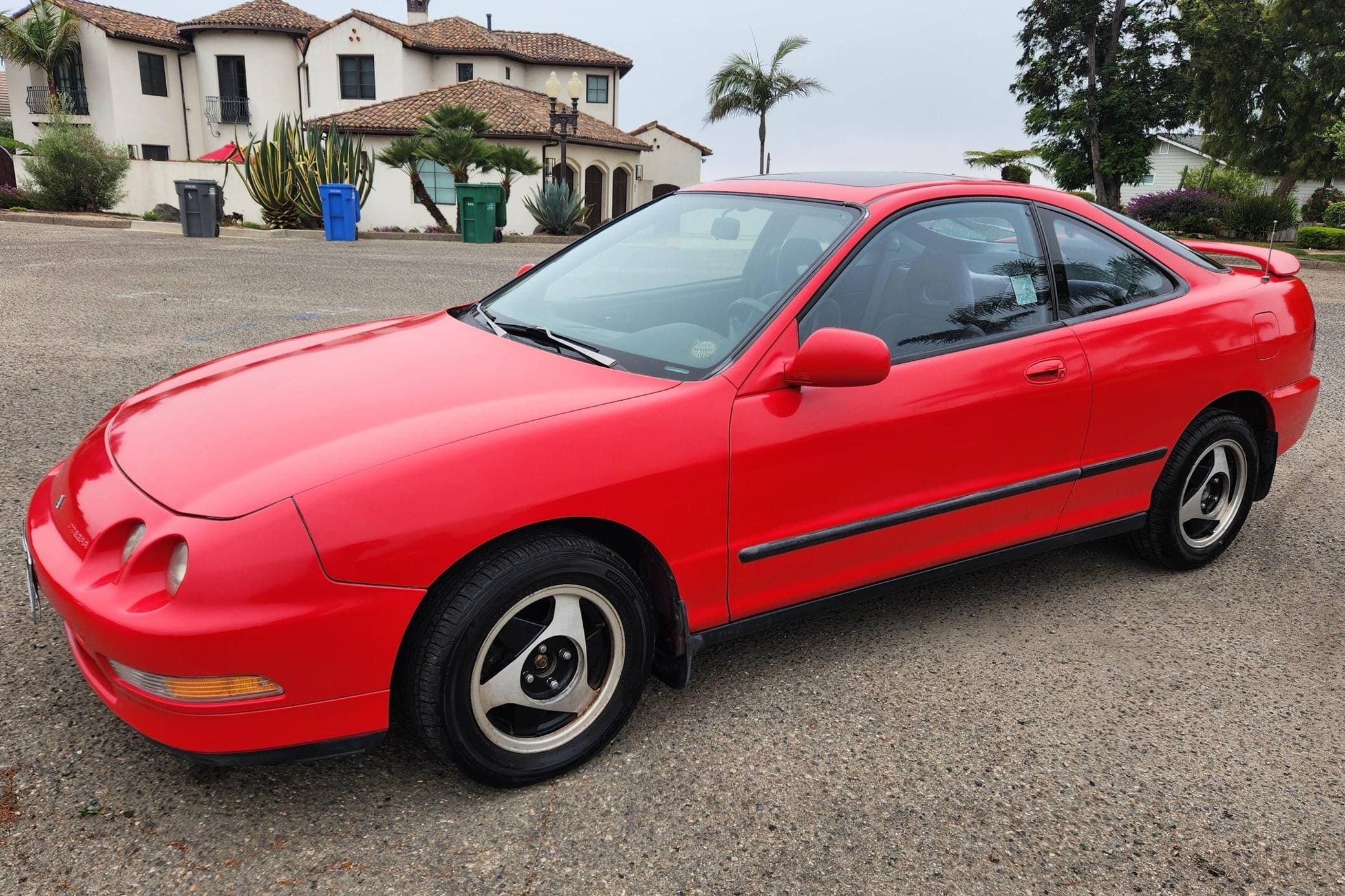 1994 Acura Integra sold for $5,500