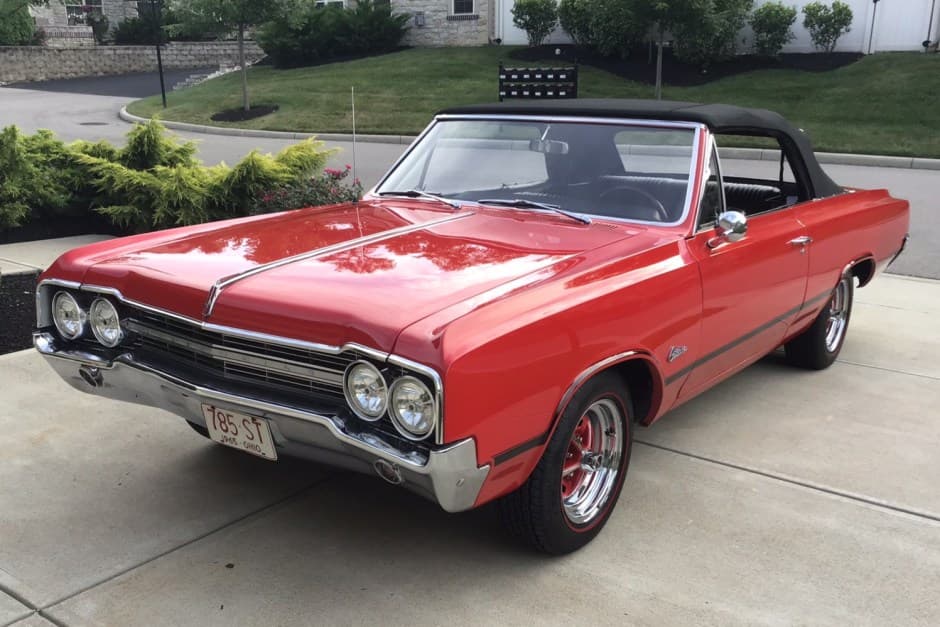 1965 Oldsmobile Cutlass sold for $26,750