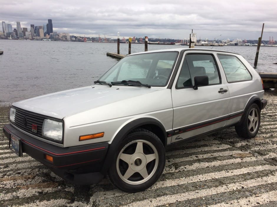 1987 Volkswagen GTI Mk2 sold for $5,100