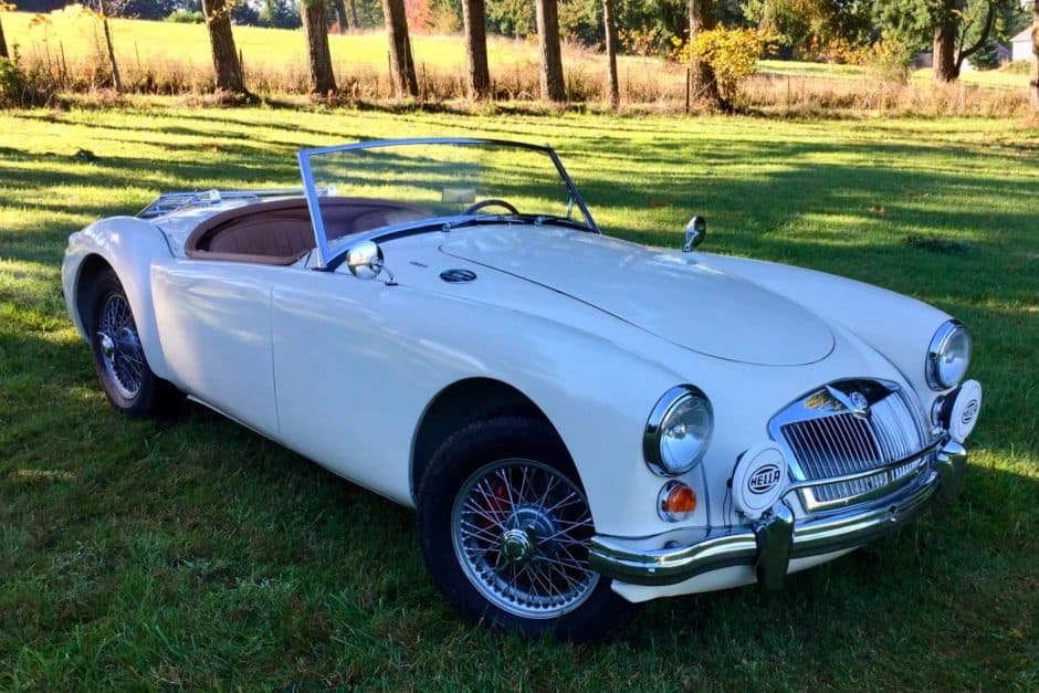 1961 MG MGA sold for $19,400