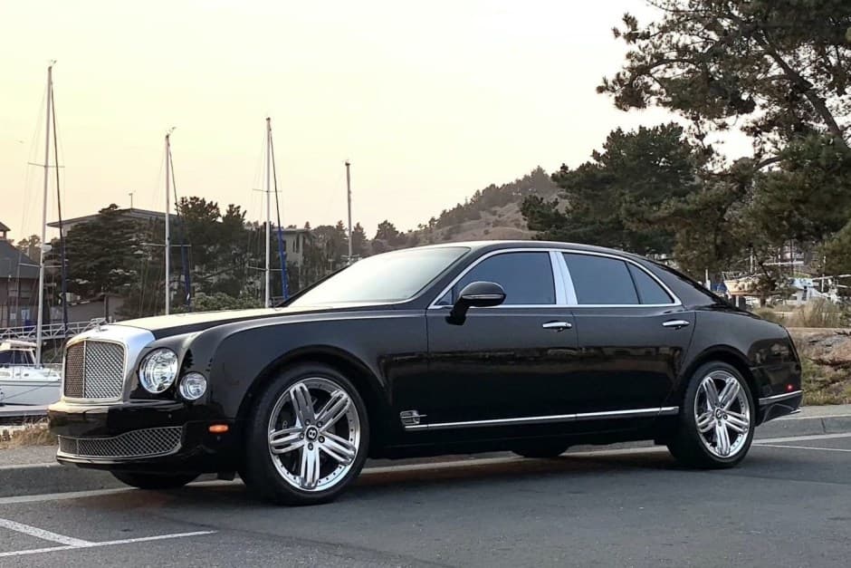 2012 Bentley Mulsanne (2011-2020) sold for $123,000