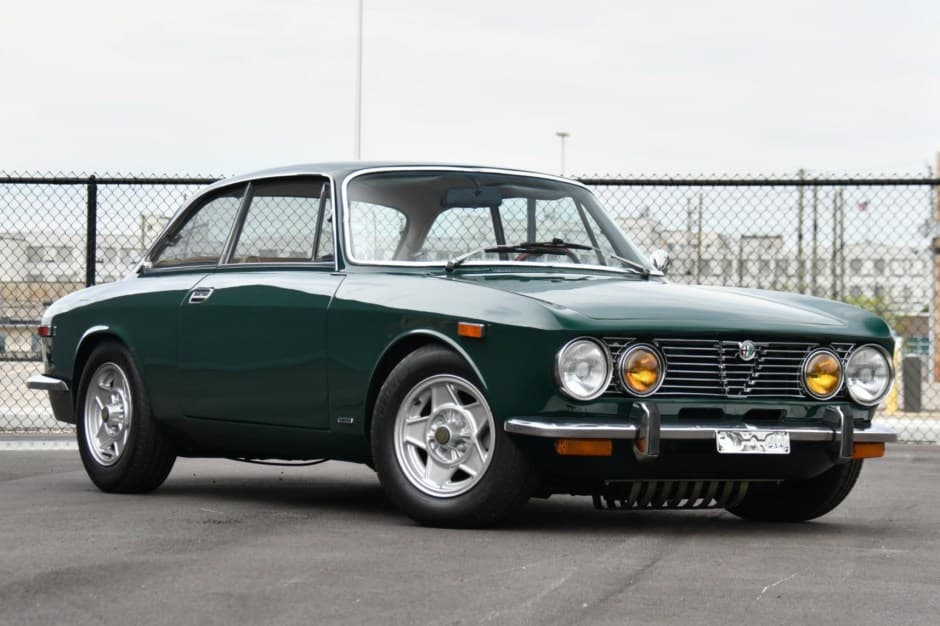 1974 Alfa Romeo 105/115 Series Coupe sold for $45,250
