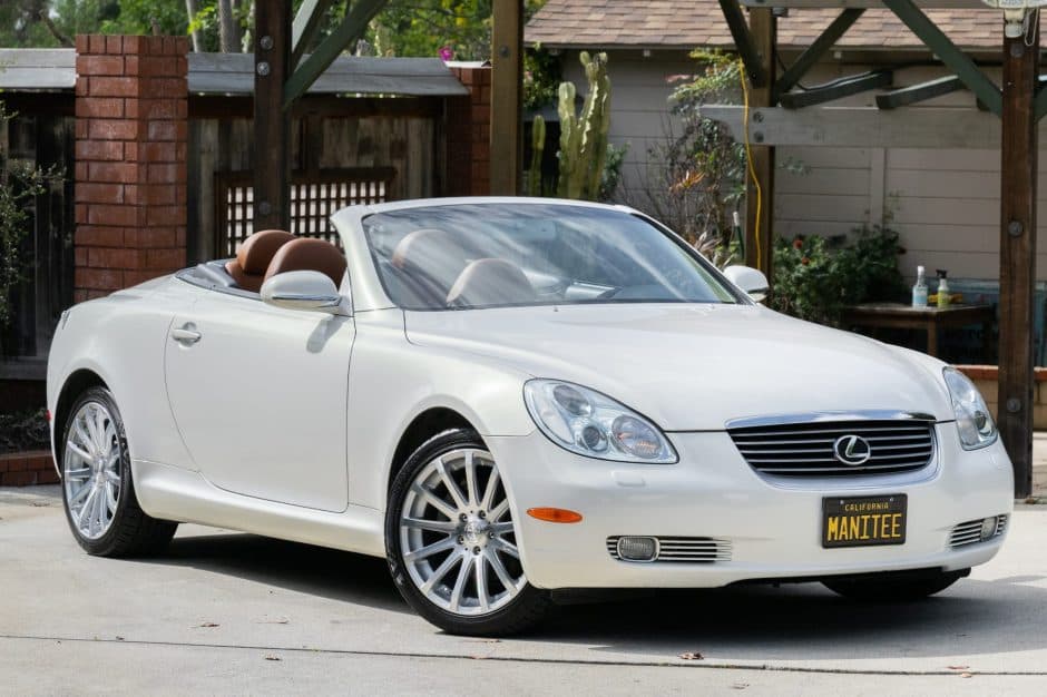 2004 Lexus SC sold for $27,527