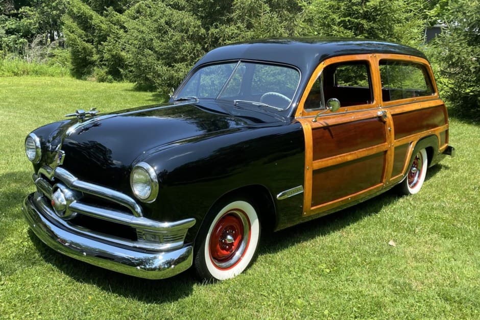1950 Ford Country Squire sold for $26,300