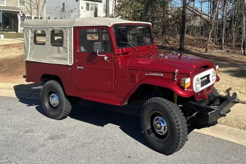 1978 Toyota Land Cruiser FJ43 sold for $24,500
