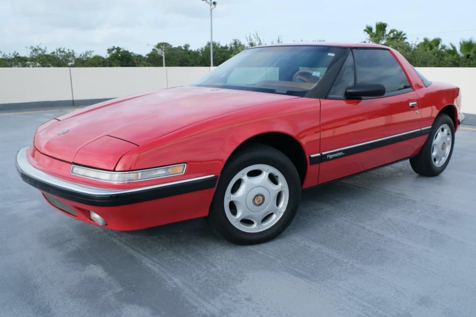 1990 Buick Reatta sold for $5,800