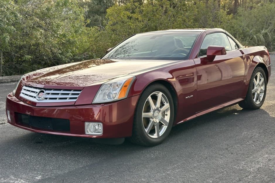 2007 Cadillac XLR sold for $25,000