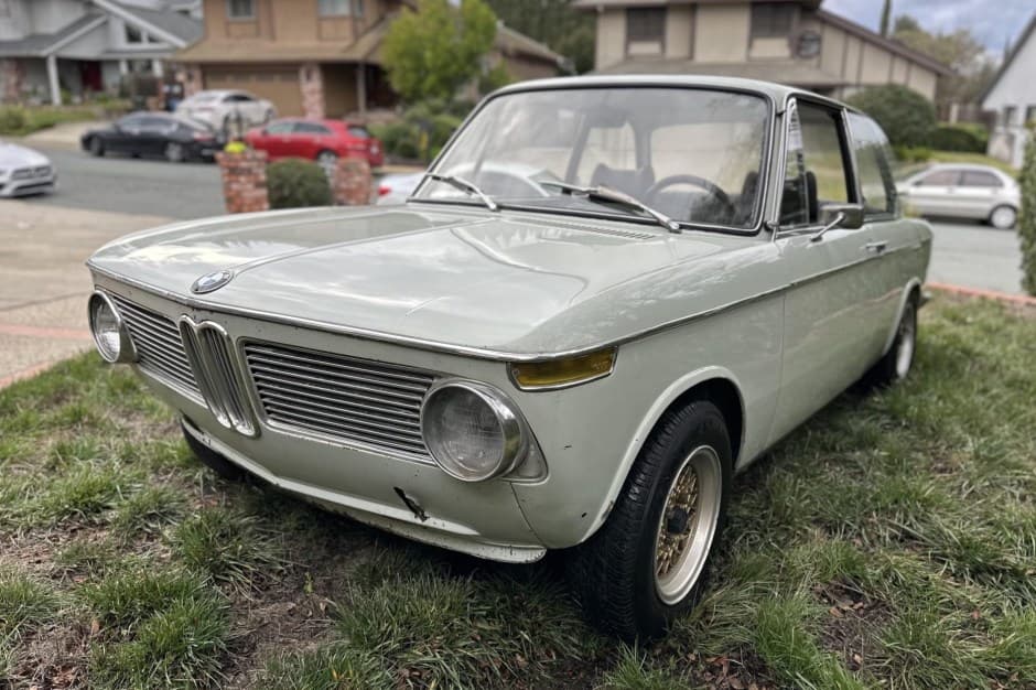 1968 BMW 1600 & 1602 sold for $12,000
