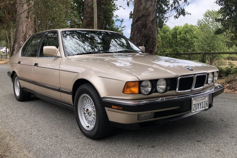 1991 BMW E32 7-Series sold for $19,250