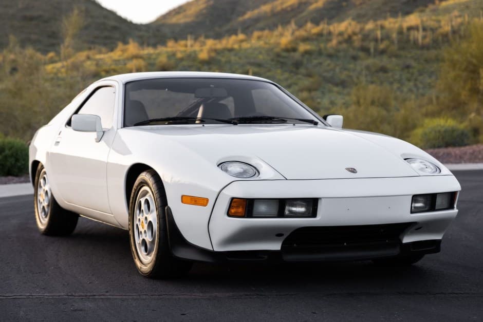 1980 Porsche 928 sold for $17,500