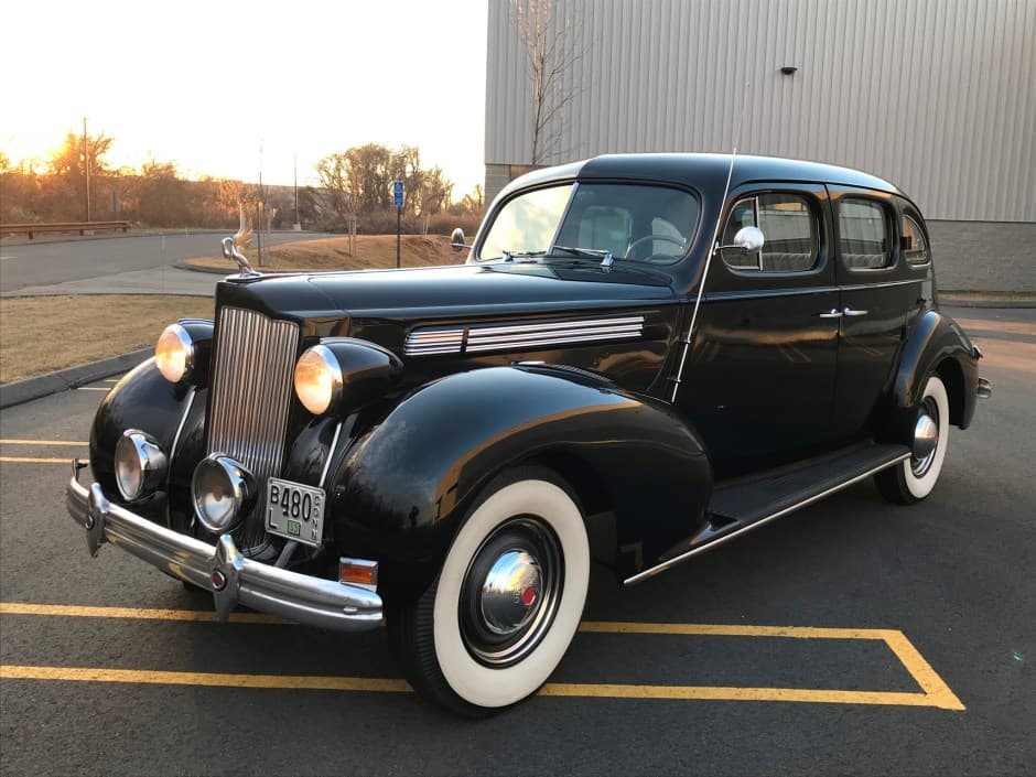 1939 Packard Eight sold for $19,500