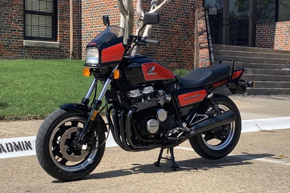 1985 Honda Nighthawk sold for $5,800