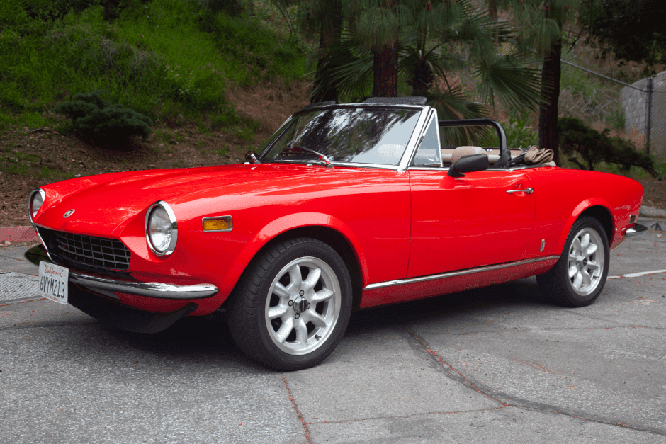 1975 Fiat 124 Spider (1966-1985) sold for $19,000