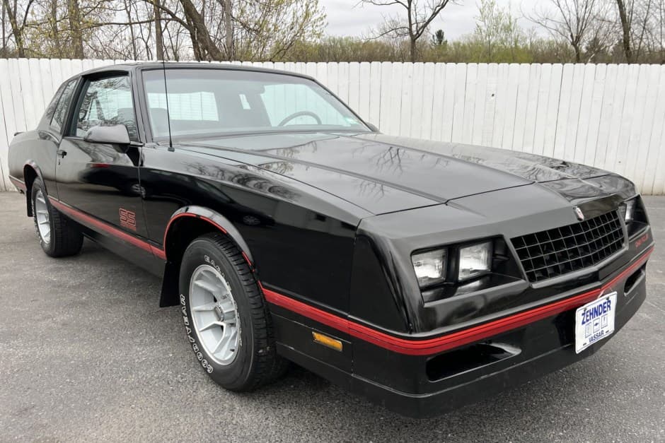1988 Chevrolet Monte Carlo sold for $29,980