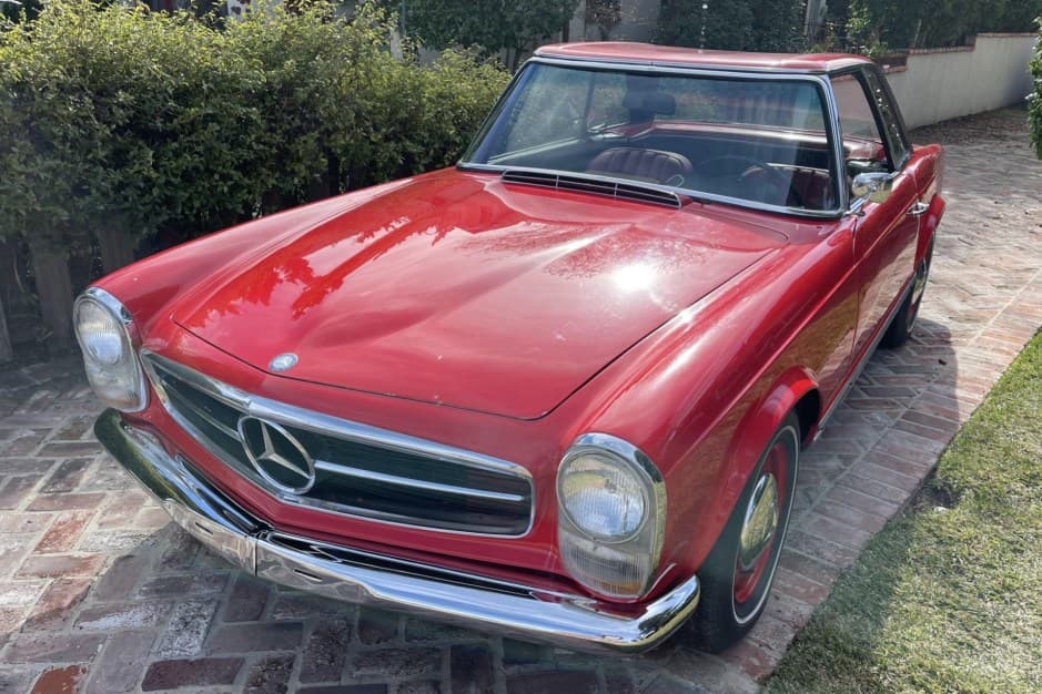 1963 Mercedes-Benz W113 SL sold for $38,500