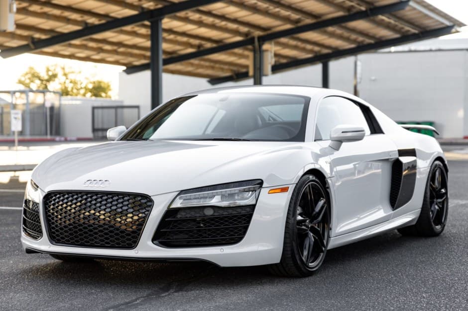 2014 Audi R8 sold for $105,000