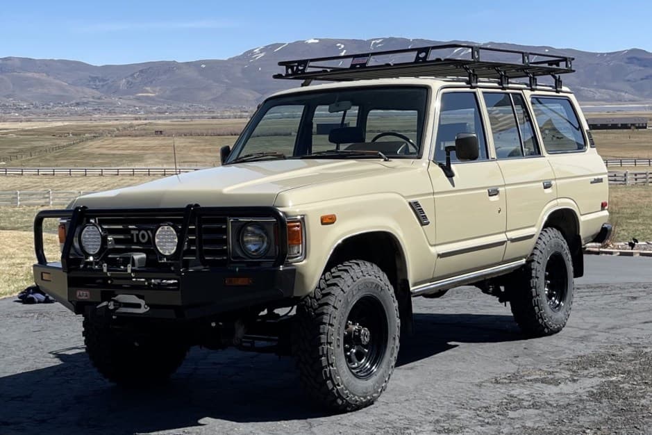1983 Toyota Land Cruiser 60-Series sold for $20,750
