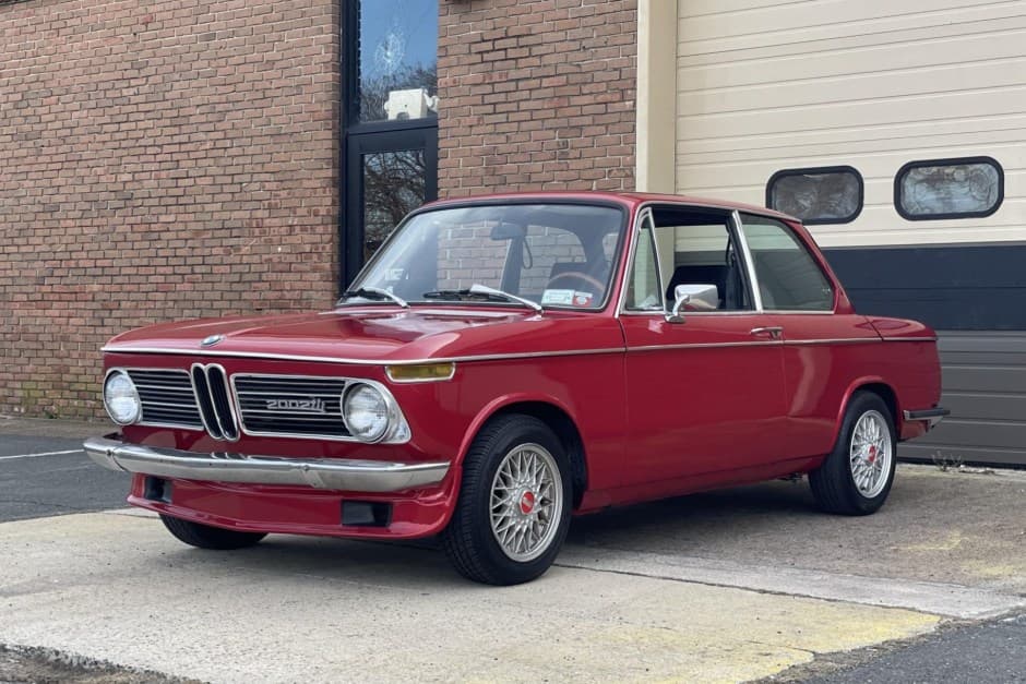 1973 BMW 2002tii sold for $16,000