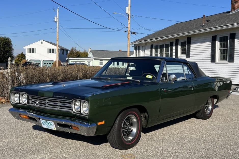 1969 Plymouth Road Runner sold for $50,500
