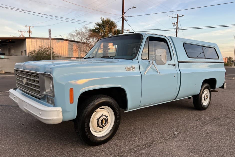 1976 Chevrolet C/K (1973-1991) sold for $9,500
