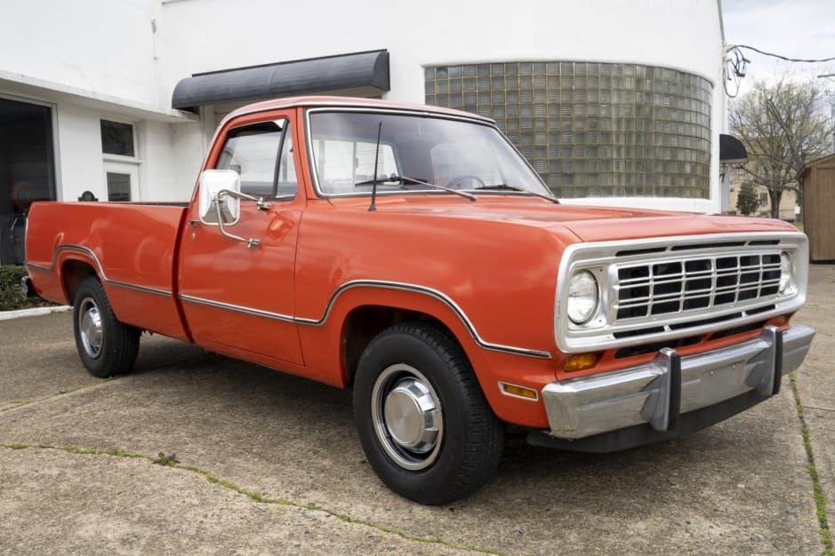 1974 Dodge D-Series (1972-1980) sold for $7,450