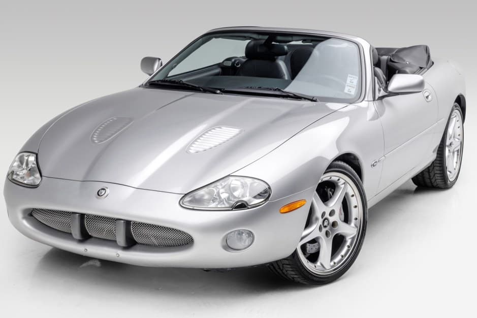 2001 Jaguar XKR sold for $27,250