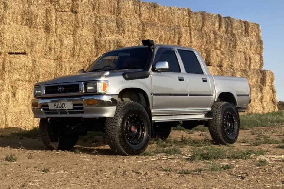 1992 Toyota Pickup (N80/90/100/110 1989-1997) sold for $25,000