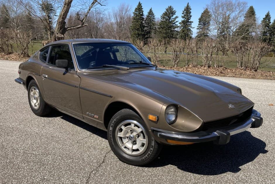 1974 Datsun 260Z sold for $25,500