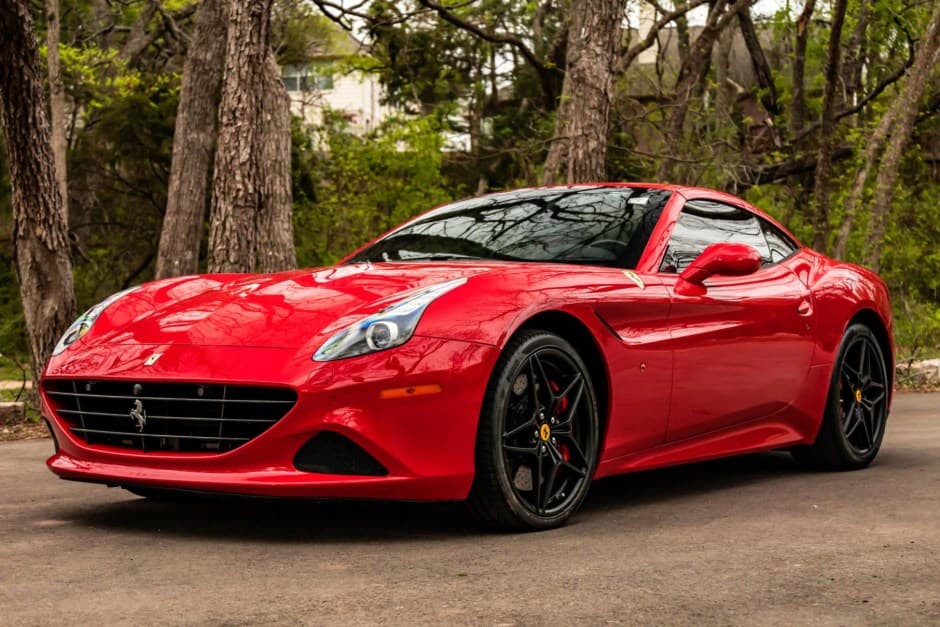 2017 Ferrari California sold for $152,000