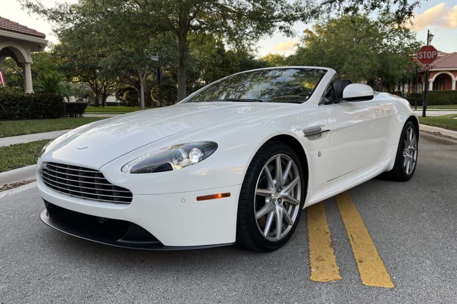 2013 Aston Martin V8 Vantage (2006+) sold for $42,250
