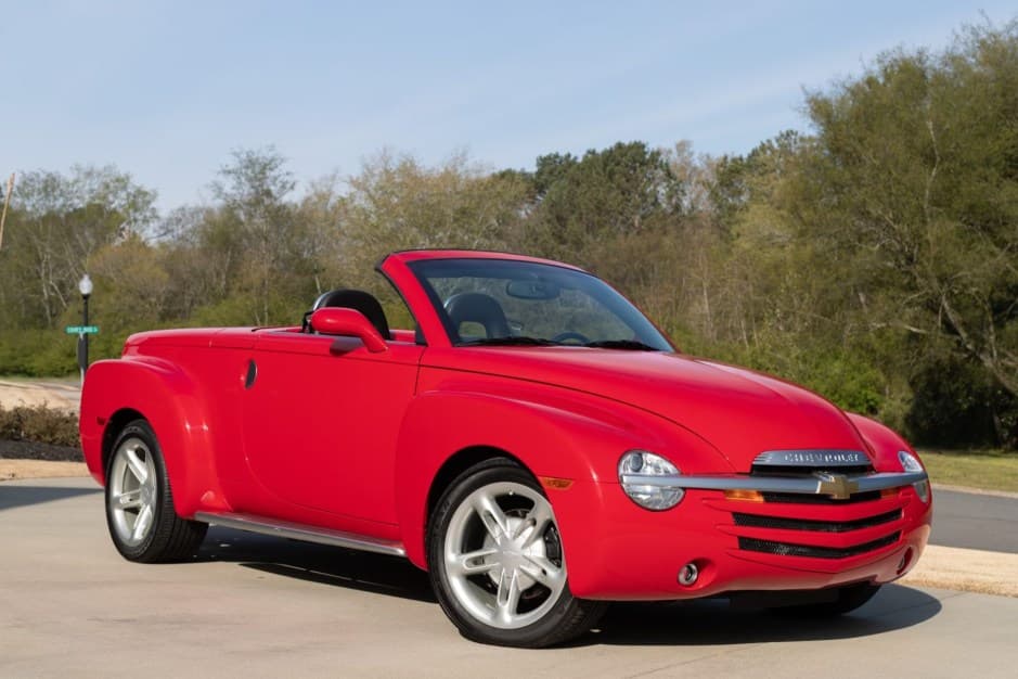 2004 Chevrolet SSR sold for $28,500