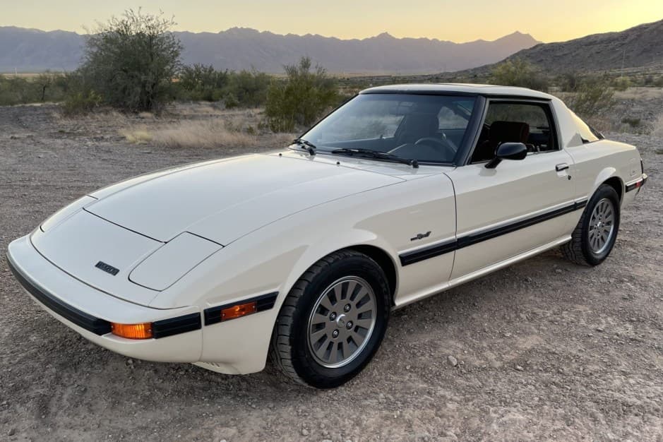 1984 Mazda RX-7 FB sold for $22,000