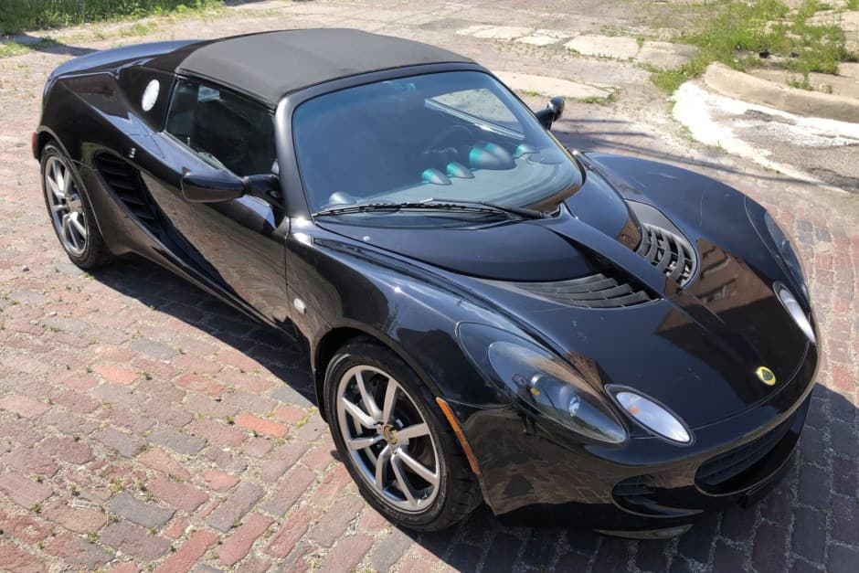 2005 Lotus Elise sold for $42,500