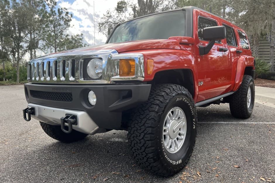 2008 Hummer H3 sold for $8,700