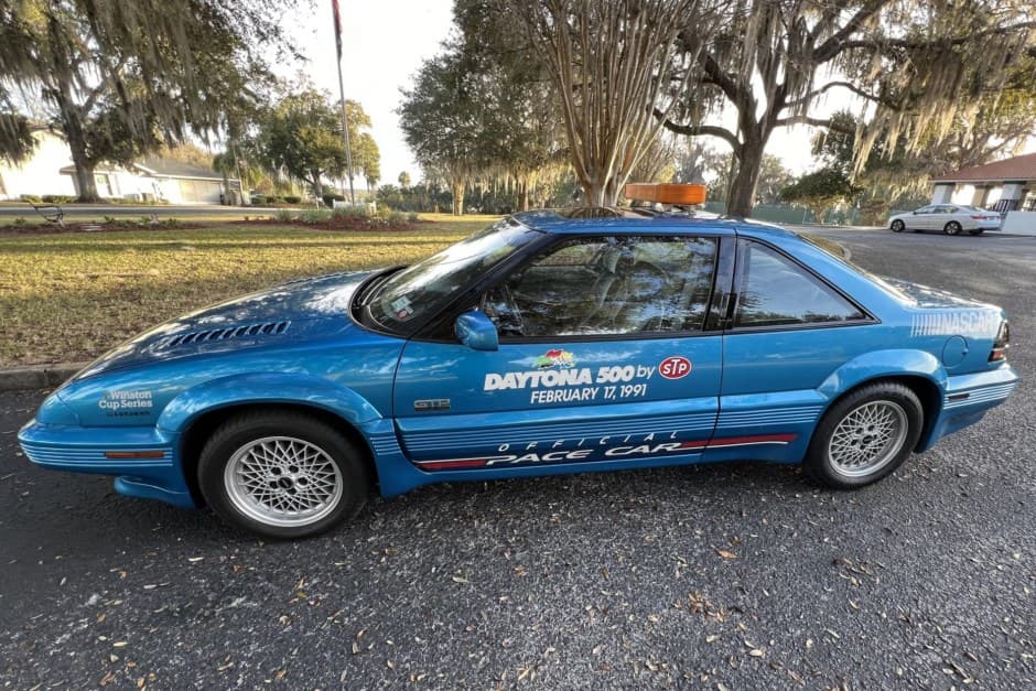 1991 Pontiac Grand Prix sold for $15,250