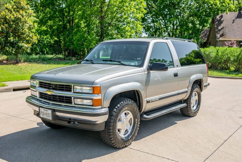 1999 Chevrolet Tahoe GMT400 sold for $26,500